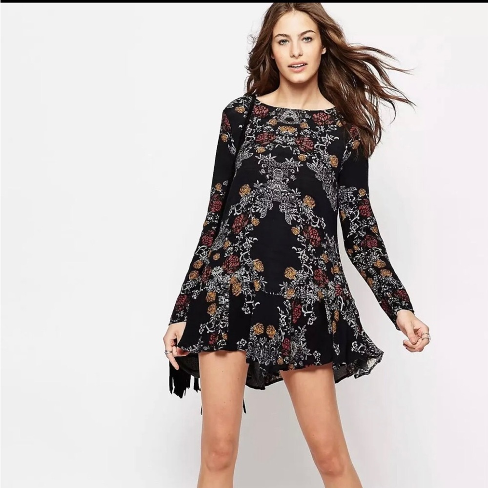 FREE PEOPLE Smooth Talker tunic/mini dress in raven floral Size M